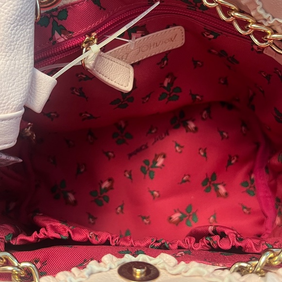 NWT, Betsey Johnson SET, Blush Crochet Bow,Shoulder Bag,Gold Chain,2 Pieces, Med - Picture 9 of 9